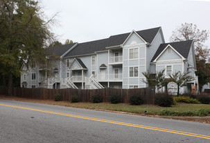 Cobbham Oaks Apartments