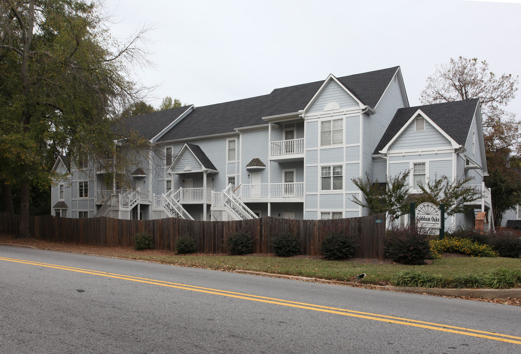 Cobbham Oaks Apartments in Athens, GA - Building Photo