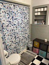 168 W 8th St in Oswego, NY - Foto de edificio - Building Photo