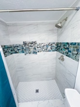 2370 Leon Ave in Sarasota, FL - Building Photo - Building Photo