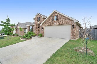 4213 Sweet Clover Ln in Crowley, TX - Building Photo - Building Photo