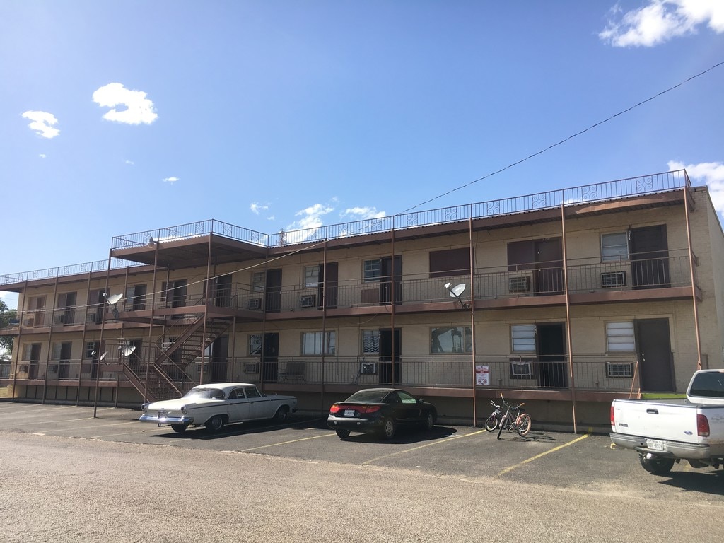 Legacy apartments Apartments Levelland, TX Apartments For Rent