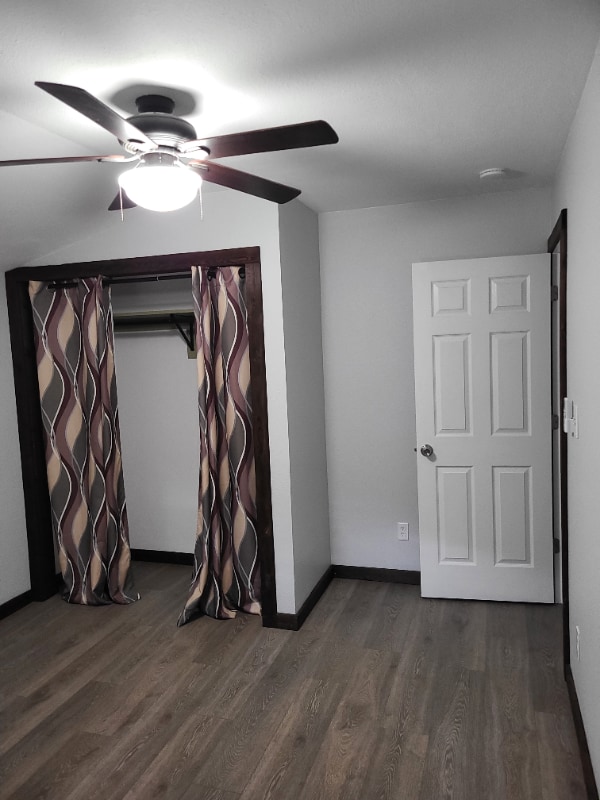 1856 Canyonville-Riddle Rd in Riddle, OR - Foto de edificio - Building Photo