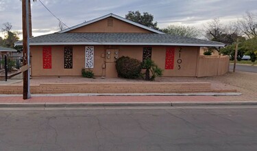 Morten Avenue Apartments in Phoenix, AZ - Building Photo - Building Photo