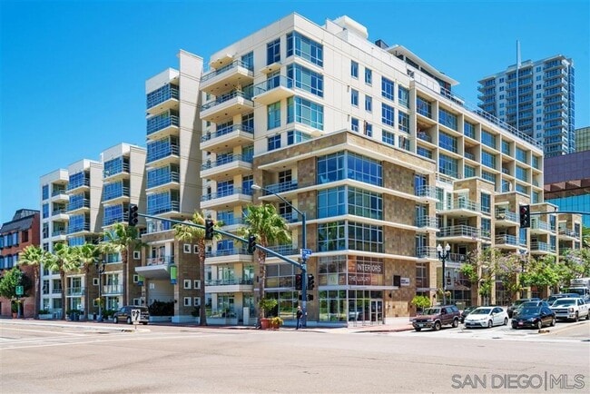 property at 1431 Pacific Hwy