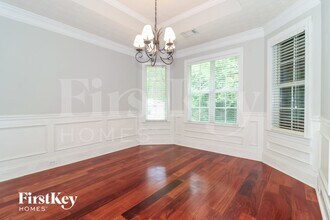 1335 Enclave Way in Auburn, GA - Foto de edificio - Building Photo