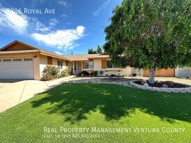 2306 Royal Ave in Simi Valley, CA - Building Photo