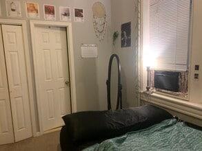 1726 Moore St, Unit Private bathroom in room in Philadelphia, PA - Building Photo - Building Photo