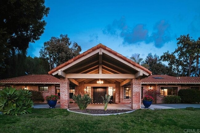 property at 17473 Luna De Miel