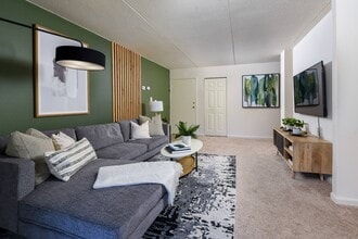 Top of the Hill Apartments in Wilmington, DE - Foto de edificio - Interior Photo