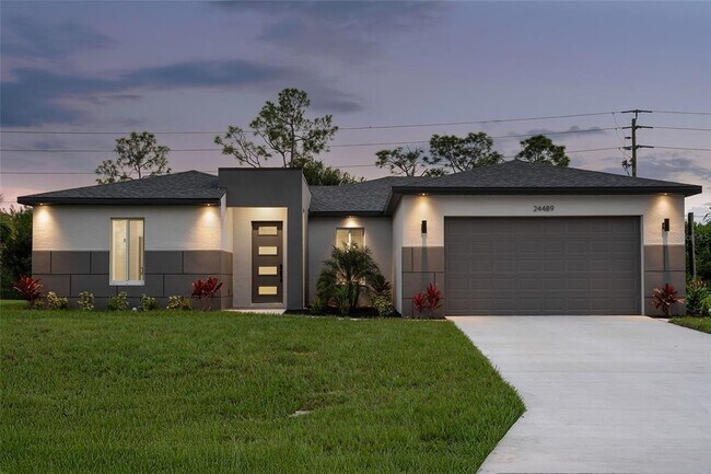 24489 SW Kingsway Cir in Lake Suzy, FL - Building Photo - Building Photo