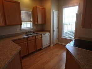 216 Haywood Ln in Clayton, NC - Building Photo - Building Photo