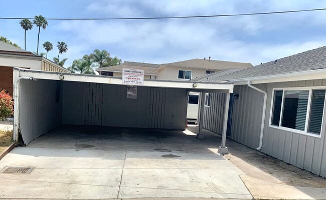 6796 Del Playa Dr in Isla Vista, CA - Building Photo - Building Photo