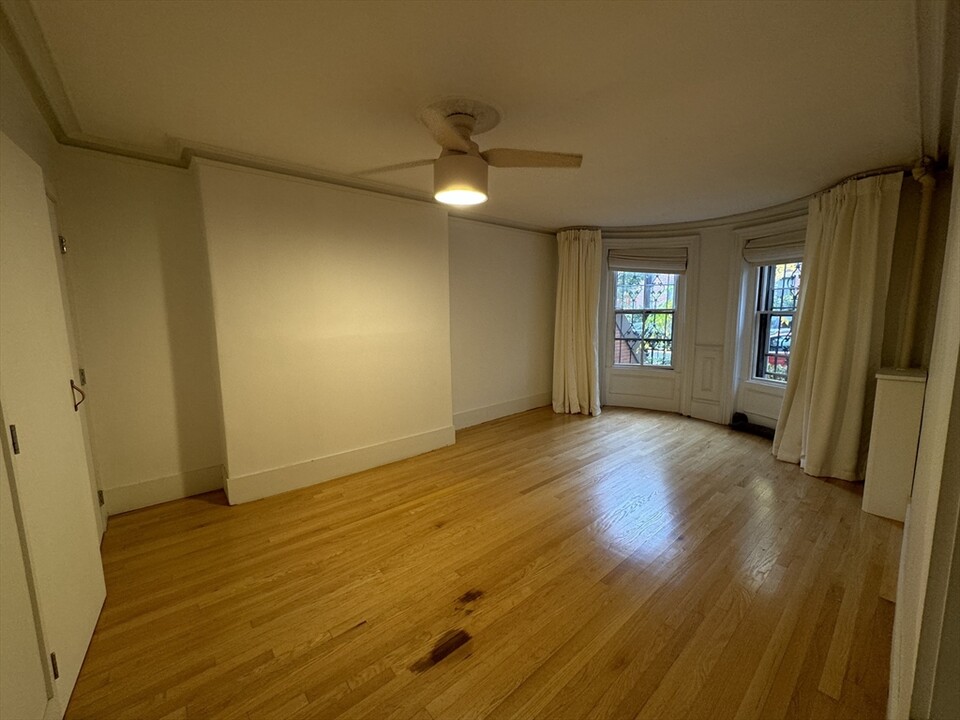 234 W Canton St, Unit 1 in Boston, MA - Building Photo