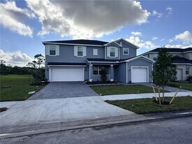 14555 Lagoon Ln in Punta Gorda, FL - Building Photo