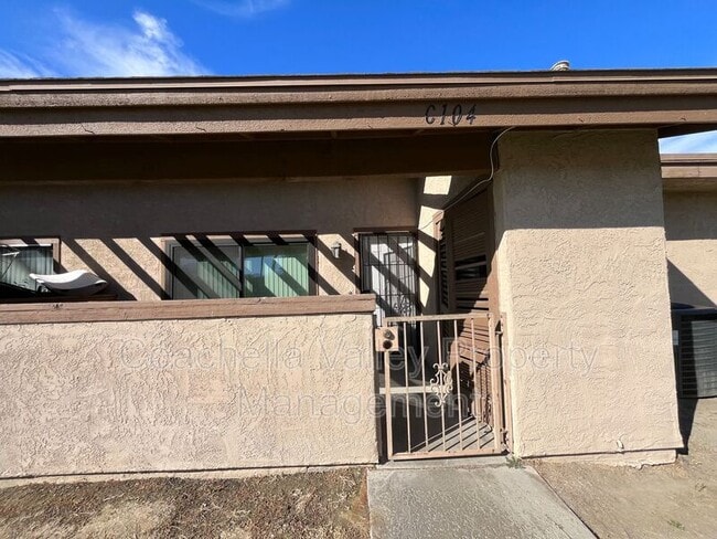 45546 Aladdin St in Indio, CA - Foto de edificio - Building Photo