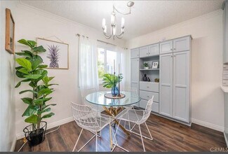 10757 Hortense St, Unit 108 in North Hollywood, CA - Building Photo - Building Photo