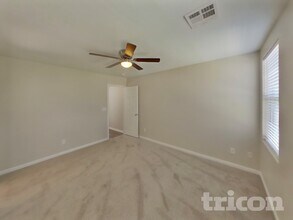 8424 Quarentina Ave in Las Vegas, NV - Building Photo - Building Photo