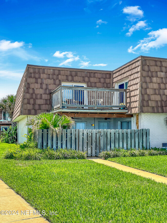 1804 S Ocean Shore Blvd in Flagler Beach, FL - Building Photo - Building Photo