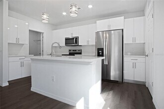 1311 Hillsborough Ln in Poinciana, FL - Building Photo - Building Photo