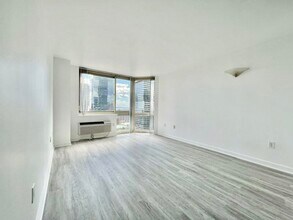 20 2nd St in Jersey City, NJ - Building Photo - Building Photo