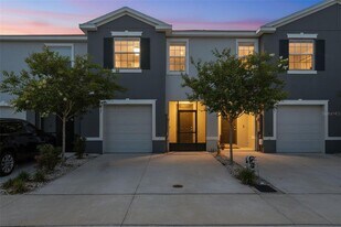5267 Dragonfly Dr in Wildwood, FL - Building Photo