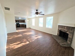 932 Mosaic Dr in Fort Worth, TX - Building Photo - Building Photo