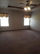 1213 Cambridge Dr in Shawnee, OK - Building Photo - Building Photo