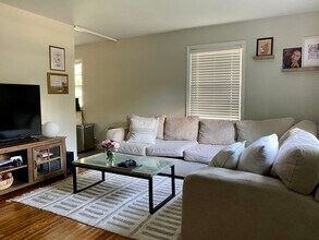 110 Templeton St in Cary, NC - Building Photo - Building Photo
