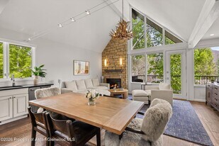 800 S Mill St in Aspen, CO - Building Photo