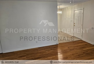 2835 Glenderry St in Jackson, MS - Foto de edificio - Building Photo