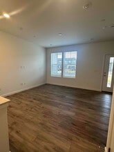 5396 Euclid Dr in Timnath, CO - Foto de edificio - Building Photo