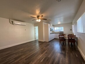 3074 E Terrace Ave in Fresno, CA - Building Photo - Building Photo