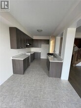 46 Witteveen Dr in Brantford, ON - Building Photo - Building Photo
