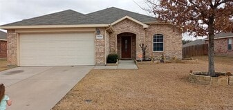 14048 Wrangler Way in Haslet, TX - Building Photo
