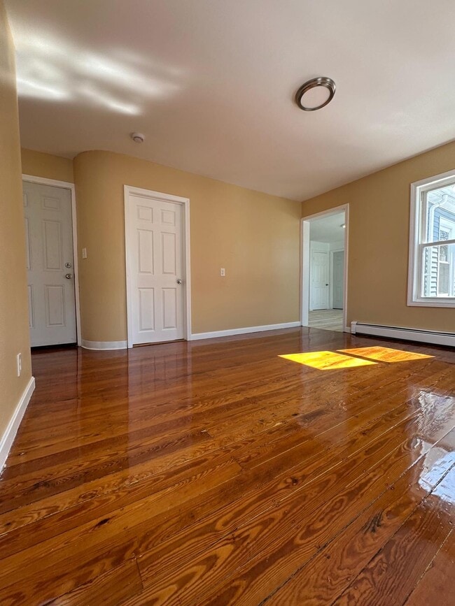 80 5th Ave, Unit 2 in Haverhill, MA - Foto de edificio - Building Photo