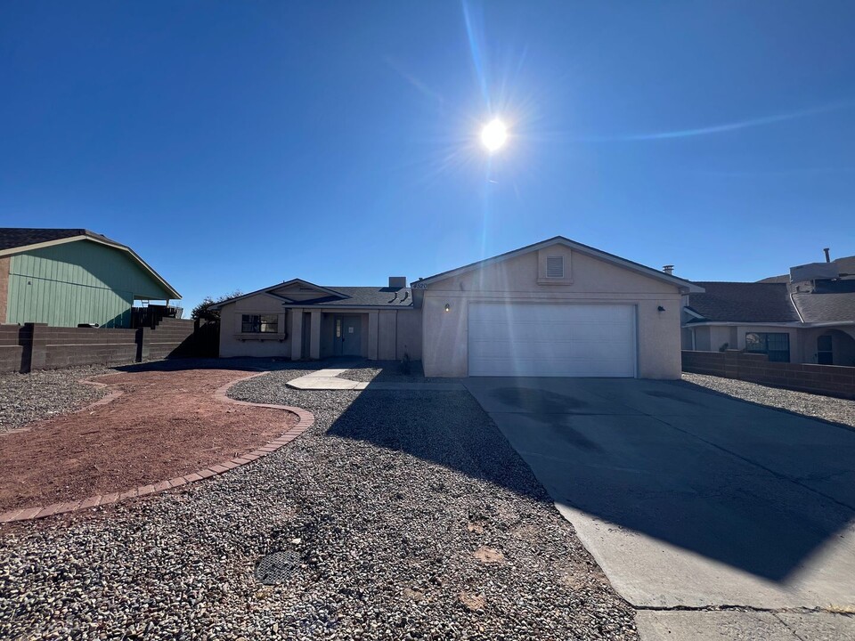 4520 Rockaway Loop NE in Rio Rancho, NM - Building Photo