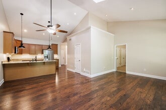 148 Fenton Rd in Rochester, NY - Foto de edificio - Building Photo