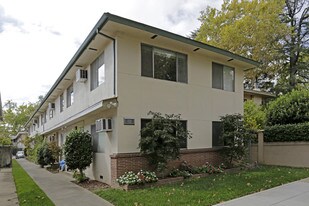 2308 T St in Sacramento, CA - Building Photo