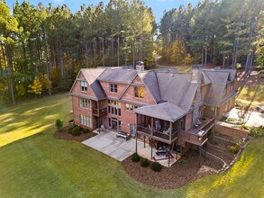 1070 Riverwalk Point in Bishop, GA - Building Photo - Building Photo