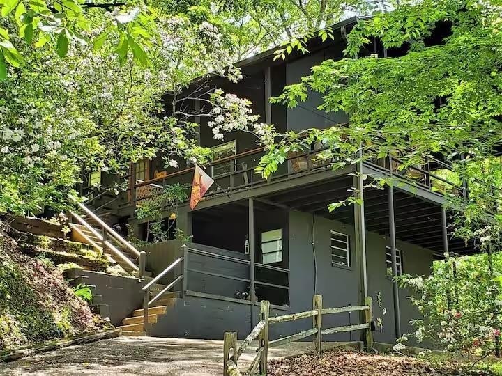 328 Possum Trot Trail in Franklin, NC - Building Photo