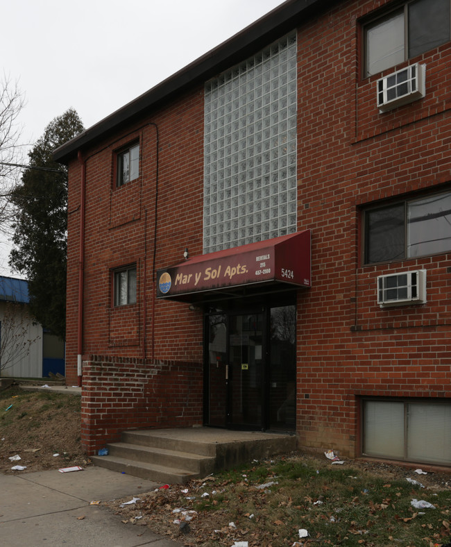 Mar Y Sol Apartments in Philadelphia, PA - Foto de edificio - Building Photo