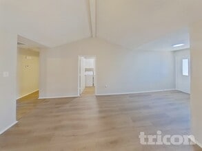 1210 Hidden Creek Dr in Mansfield, TX - Building Photo - Building Photo