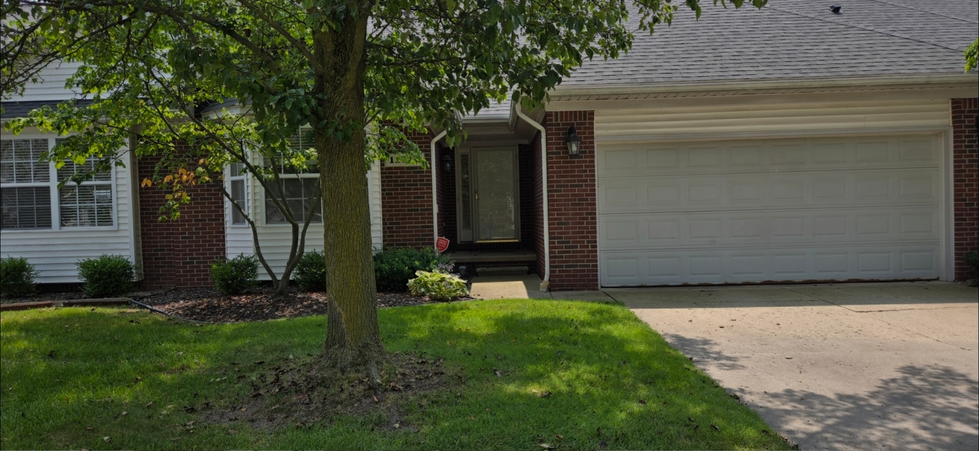 11410 Patricia Ct in Sterling Heights, MI - Building Photo