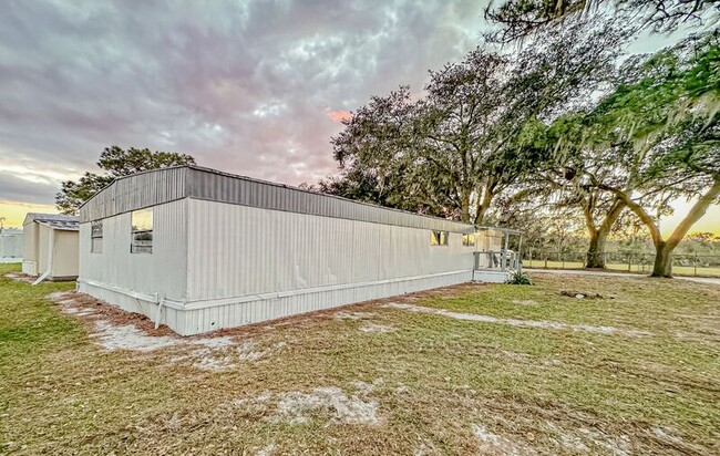 8535 Mathews Rd in Lakeland, FL - Foto de edificio - Building Photo