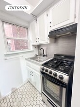 53 W 76th St in New York, NY - Building Photo - Building Photo