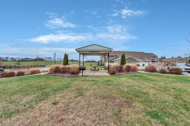 305 Dursley Ln