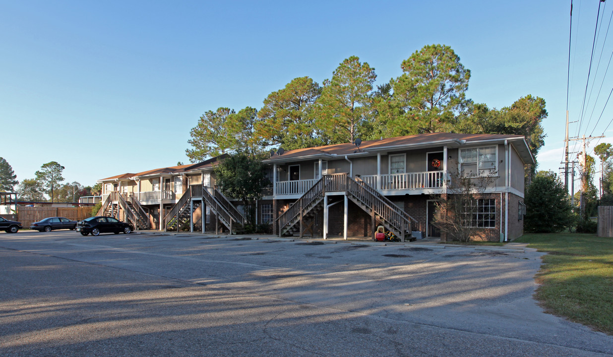 2107 E 1st St in Gulf Shores, AL - Building Photo