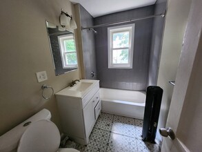 7 Richard Terrace in Boston, MA - Building Photo - Building Photo