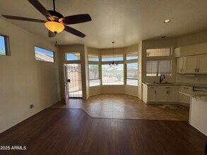 19231 N Coyote Lakes Pkwy in Surprise, AZ - Building Photo - Building Photo